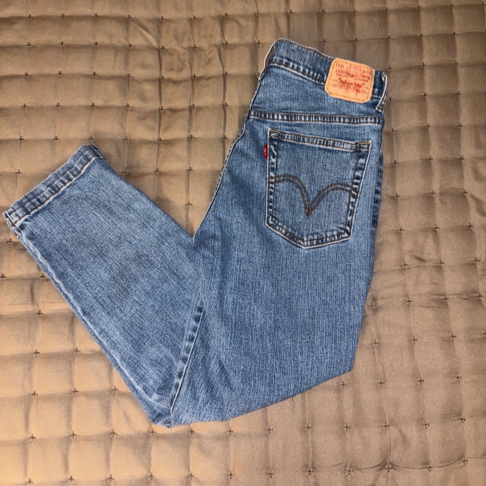 Levi's Classic Capri Slim Denim Capris